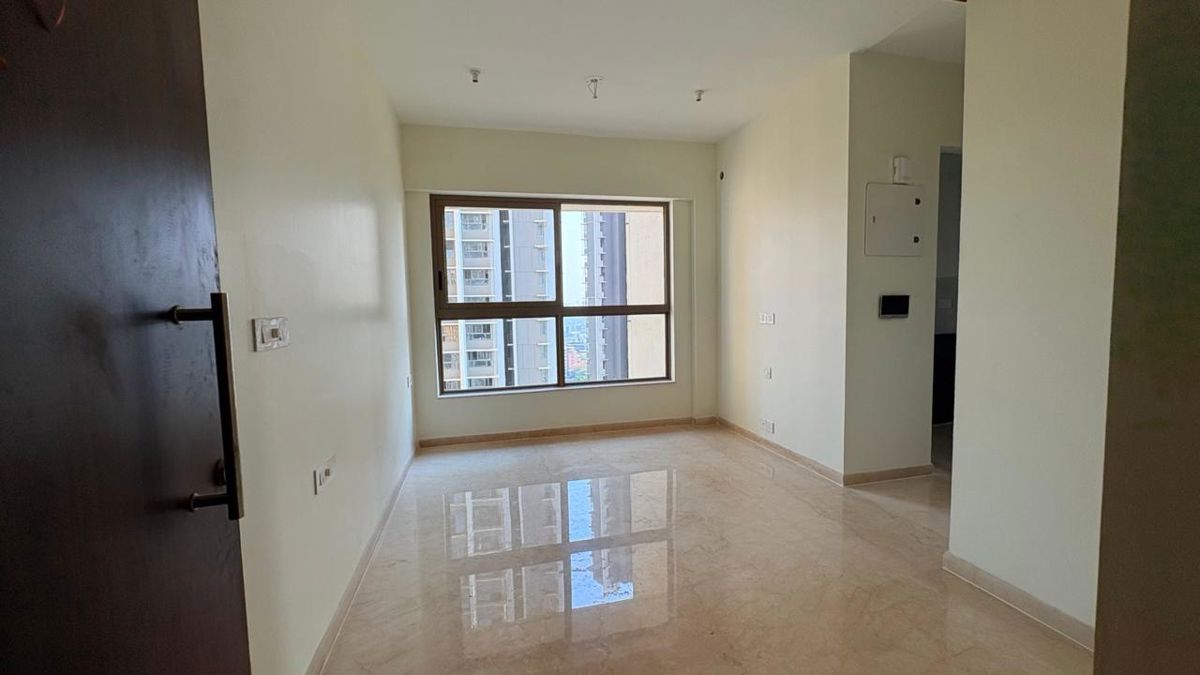 2 BHK + Pooja Room Apartment For Rent in Kalpataru Paramount