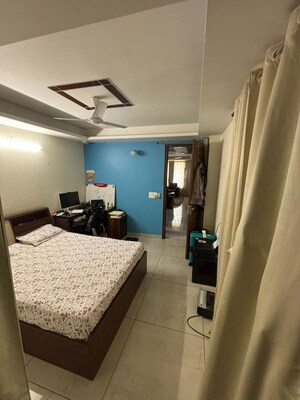 Master Bedroom in 3 BHK Builder Floor at Ardee City, Sector 52 – for Rent