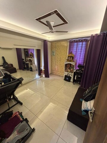 Master Bedroom in 3 BHK Builder Floor at Ardee City, Sector 52 – for Rent