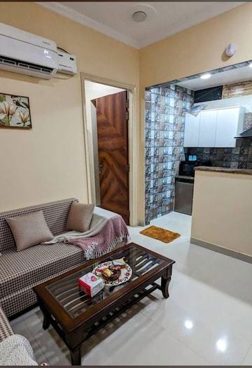 Bedroom in 3 BHK Builder Floor at Uday Arden 45, Sector 45 – for Rent