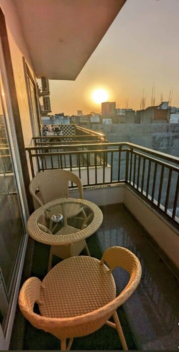 Balcony in 3 BHK Builder Floor at Uday Arden 45, Sector 45 – for Rent
