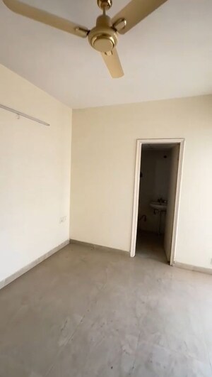 Room in 3 BHK Apartment at Eros Sampoornam, Sector 2 Greater Noida – for Sale