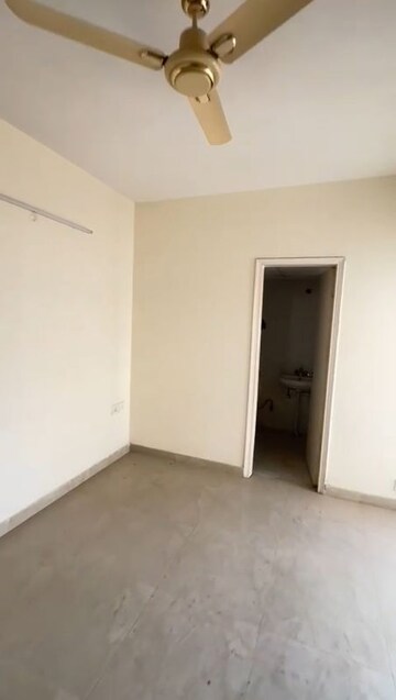 Room in 3 BHK Apartment at Eros Sampoornam, Sector 2 Greater Noida – for Sale