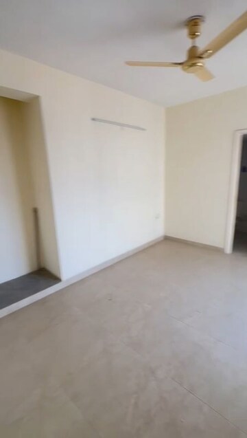 Room in 3 BHK Apartment at Eros Sampoornam, Sector 2 Greater Noida – for Sale