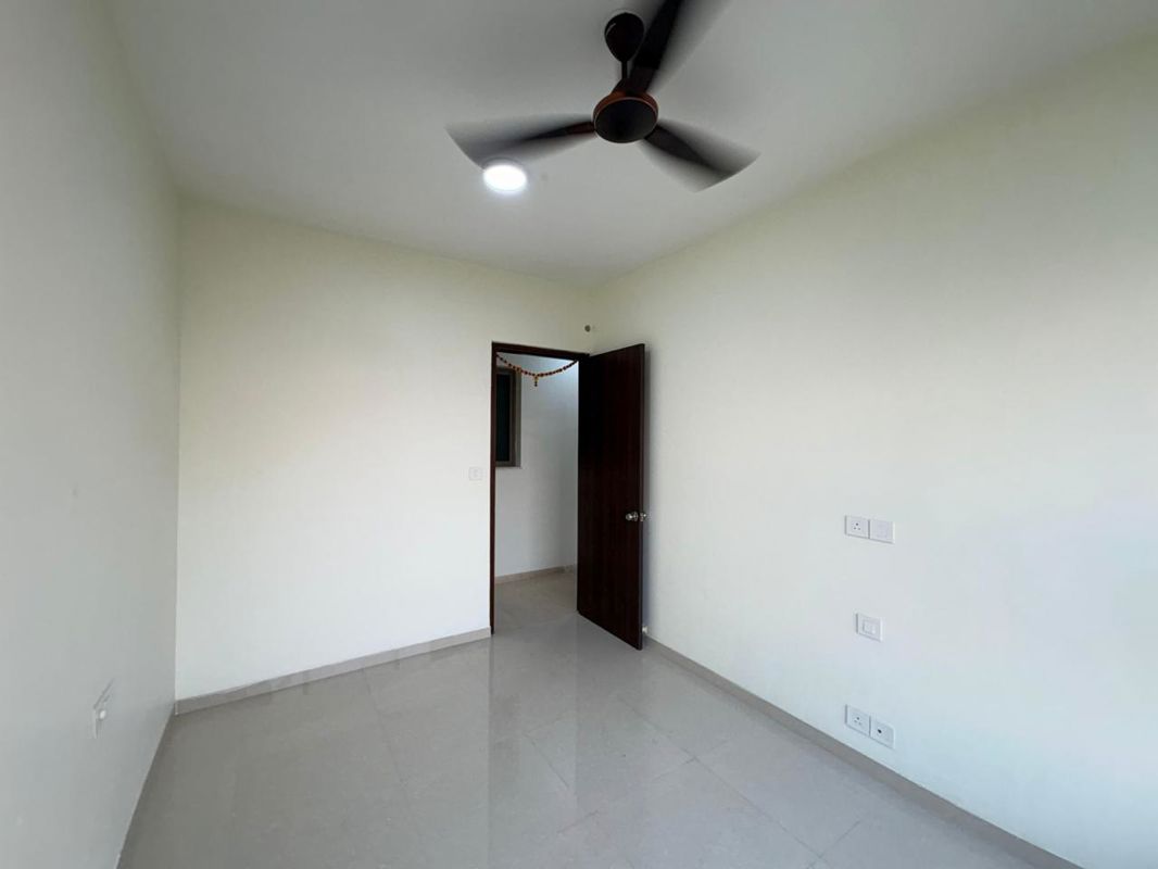 2 BHK + Pooja Room Apartment For Rent in Kalpataru Paramount