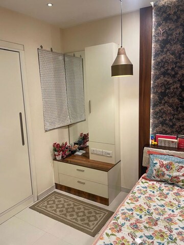 Room in 2 BHK Apartment at Soham Tropical Lagoon, Ghodbunder Road – for Rent