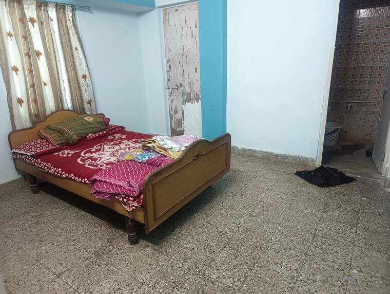 Bedroom, satellite 2 Bedroom 110 Sq.Yd. Apartment In Satellite Ahmedabad 10107402