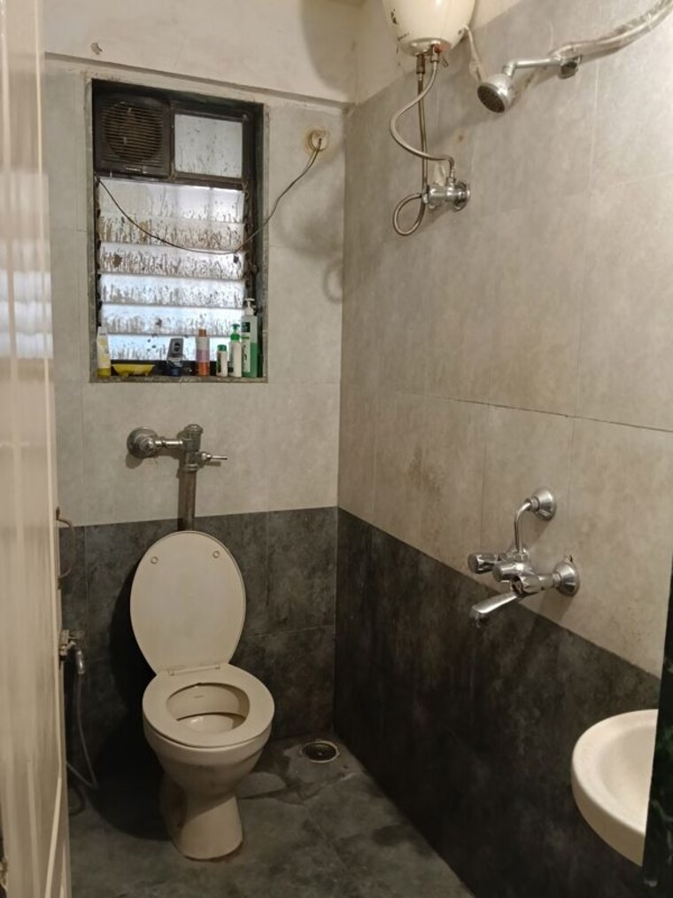 Bathroom, powai Pg For Boys In Powai 10107581
