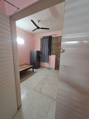 Room in 1 BHK Builder Floor at Sector 45 – for Rent