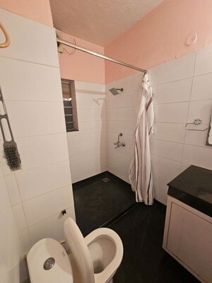 Master Bedroom in 1 BHK Builder Floor at Sector 45 – for Rent