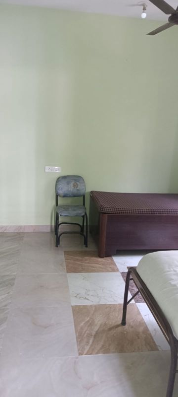 1 BHK Builder Floor For Rent in Jakhan