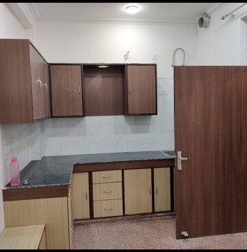 Kitchen in 2 BHK Builder Floor at Sector 46 – for Rent