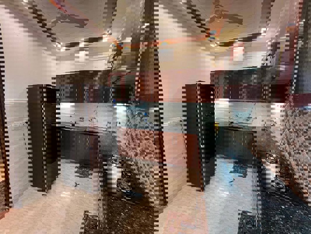 Kitchen in 2 BHK Builder Floor at Sector 46 – for Rent