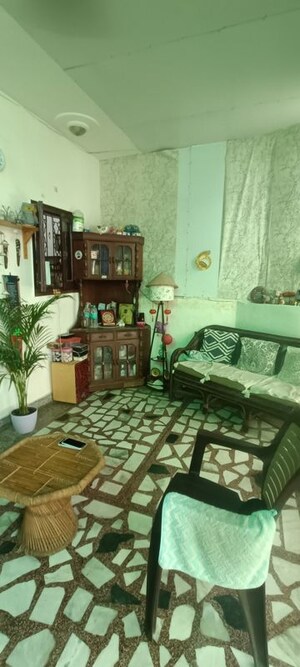 2 BHK Builder Floor For Sale in Rohini Sector 8