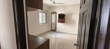 Room in 3.5 BHK Apartment at NCC Nagarjuna Meadows 2, Yelahanka – for Rent