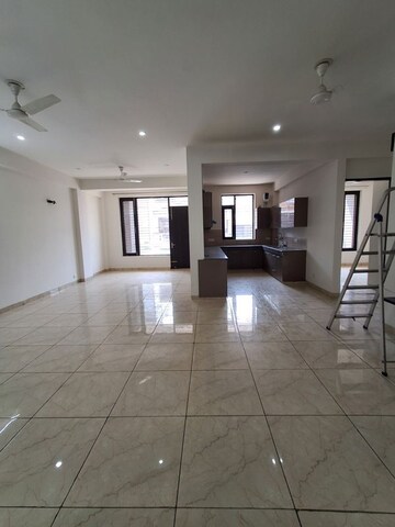 3 BHK Builder Floor For Rent in Sector 38