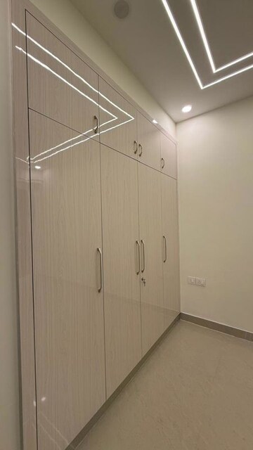 Building Lobby in 3 BHK Apartment at Amrapali Heartbeat City, Sector 107 – for Rent