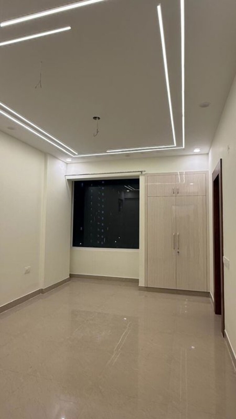 Room, amrapali-heartbeat-city 3 Bedroom 1500 Sq.Ft. Apartment In Sector 107 Noida 10107696