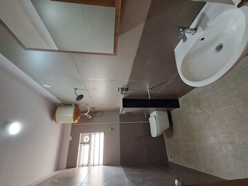 Bathroom in 1 BHK Builder Floor at Koramangala – for Rent