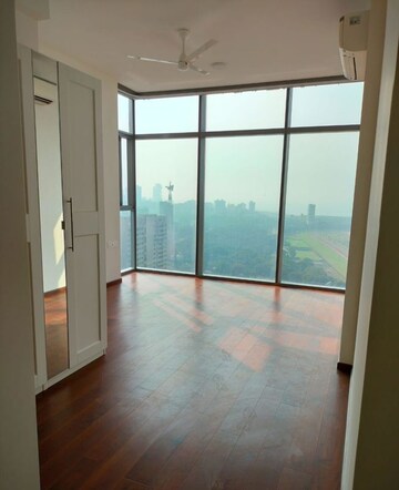 Room in 3 BHK Apartment at Piramal Mahalaxmi, Mahalaxmi – for Rent