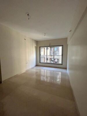 Room in 3 BHK Apartment at Andheri East – for Sale