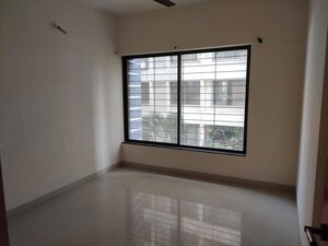 Room in 2 BHK Apartment at Amit Sapphire Park, Balewadi – for Rent