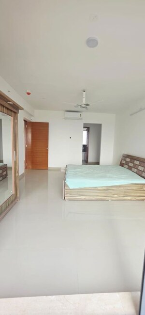 Room in 3.5 BHK Apartment at Marvel Aquanas, Kharadi – for Rent