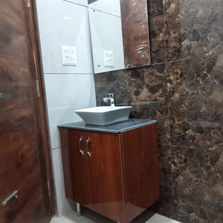 Bathroom, trishla-city 3 Bedroom 1600 Sq.Ft. Apartment In Patiala Road Zirakpur 10107776