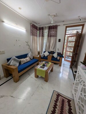 2 BHK Builder Floor For Rent in Sector 45