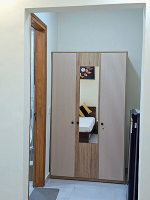 Furnished Amenities in 1 BHK Builder Floor at Ansal Plaza Sector-23, Sector 23 – for Rent