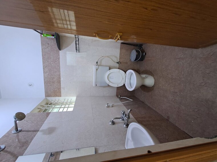 Bathroom, hsr layout 2 Bedroom 1000 Sq.Ft. Builder Floor In Hsr Layout Bangalore 10107833