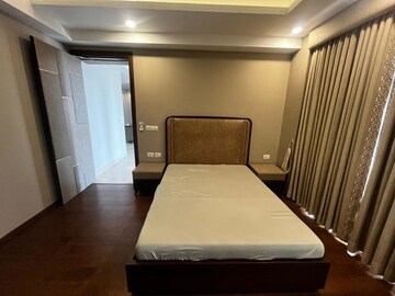 Building Lobby in 5 BHK Apartment at M3M ST. Andrews Golf Residences, Sector 65 – for Rent