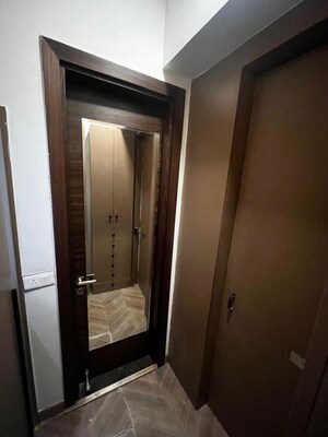 Building Lobby in 5 BHK Apartment at M3M ST. Andrews Golf Residences, Sector 65 – for Rent