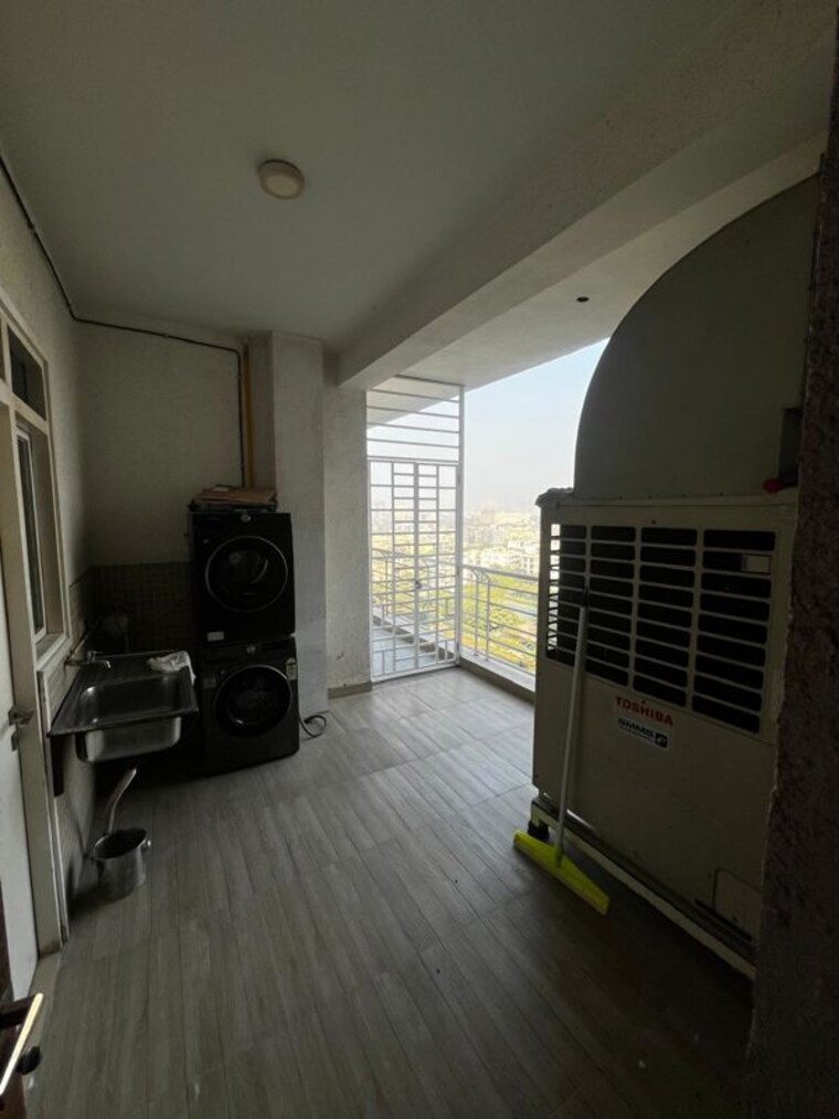 Parking, m3m-st-andrews-golf-residences 5 Bedroom 6371 Sq.Ft. Apartment In Sector 65 Gurgaon 10107072