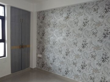 Room in 3 BHK Apartment at Amolik Sankalp, Sector 85 – for Rent