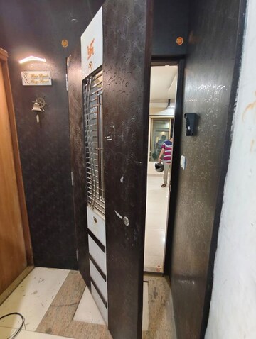 Furnished Amenities in 1.5 BHK Apartment at Everest Country Side, Kasarvadavali – for Rent