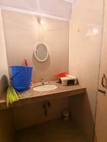 Master Bedroom in 1.5 BHK Apartment at Everest Country Side, Kasarvadavali – for Rent