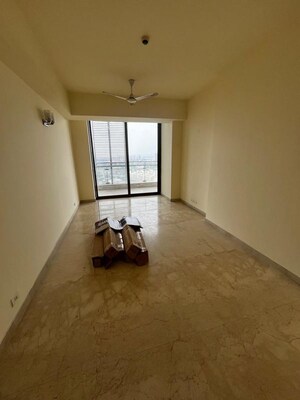 Room in 4 BHK Apartment at Sector 65 – for Rent