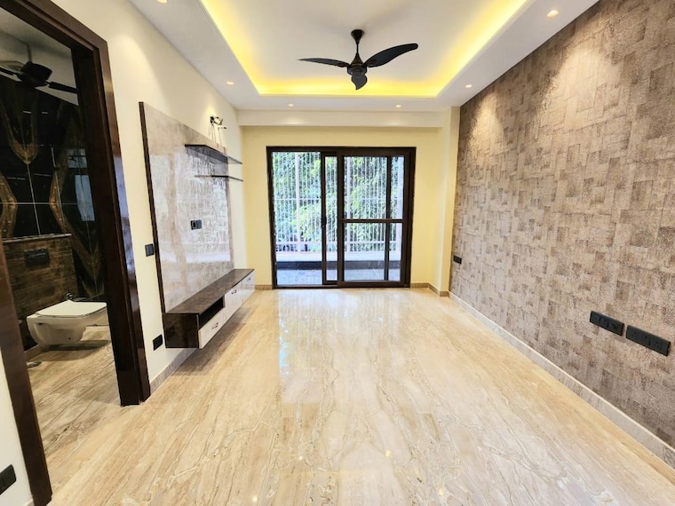 Room, parklands 4 Bedroom 375 Sq.Yd. Builder Floor In Sector 85 Faridabad 10107921