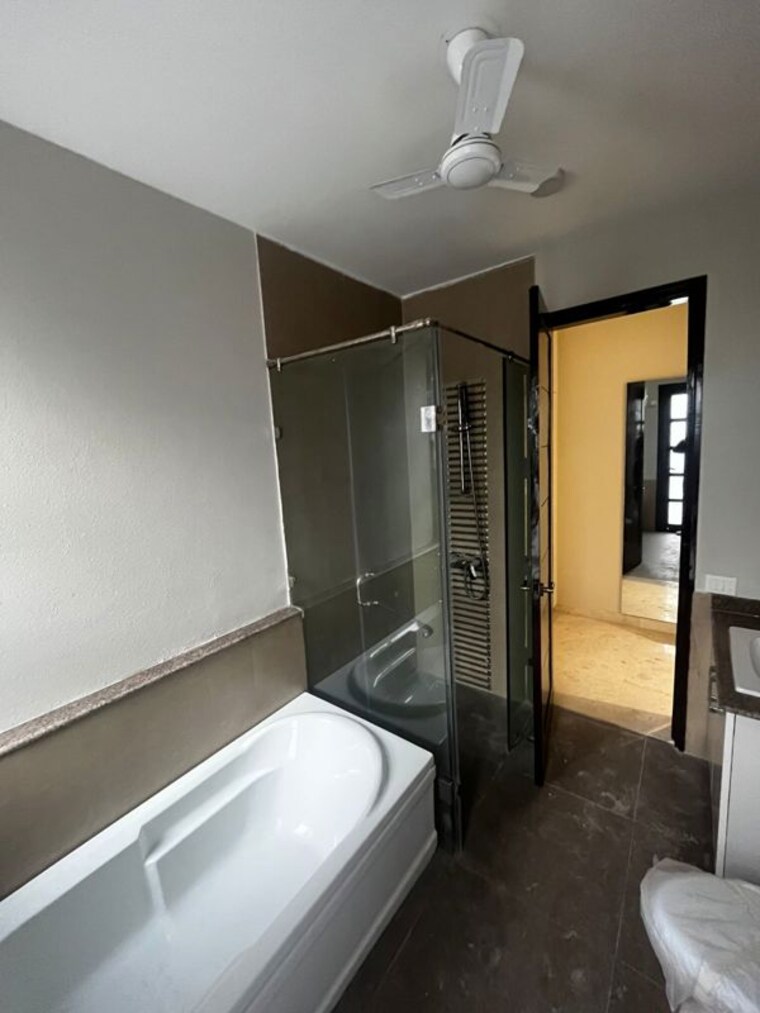 Attached Bathroom, m3m-golf-estate-fairway-west 5 Bedroom 8796 Sq.Ft. Penthouse In Sector 65 Gurgaon 10104286