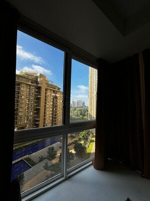 Room in 3 BHK Apartment at Bhartiya Nikoo Homes, Thanisandra Main Road – for Rent