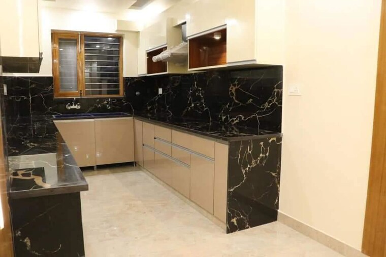 Kitchen, parklands 3 Bedroom 209 Sq.Yd. Builder Floor In Sector 85 Faridabad 10107989