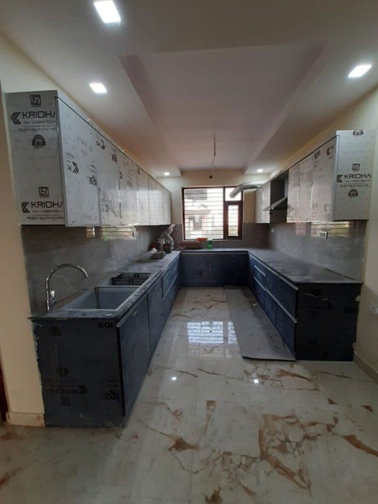 Kitchen, bp-homes 3 Bedroom 209 Sq.Yd. Builder Floor In Sector 85 Faridabad 10108005
