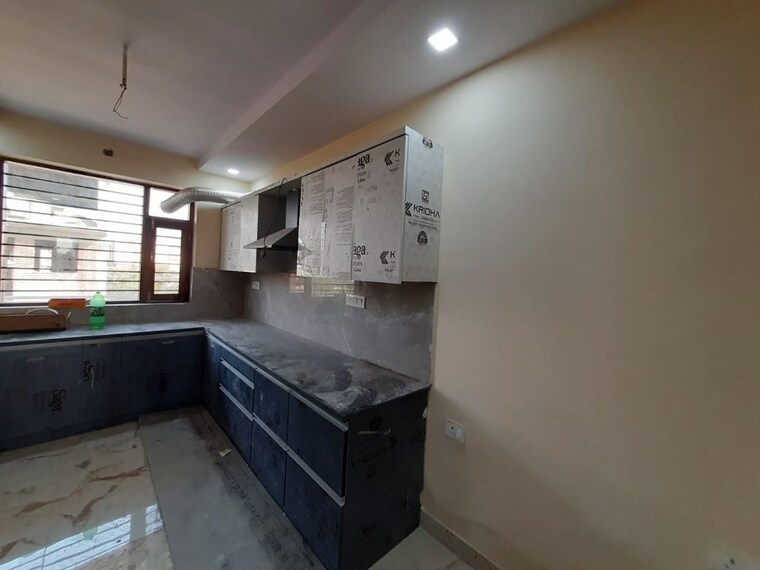 Kitchen, bp-homes 3 Bedroom 209 Sq.Yd. Builder Floor In Sector 85 Faridabad 10108005