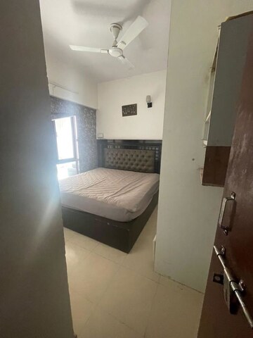 Room in 2 BHK Apartment at Sector 82 – for Rent