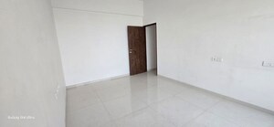 Room in 3 BHK Apartment at Chandak 34 Park Estate, Goregaon West – for Rent