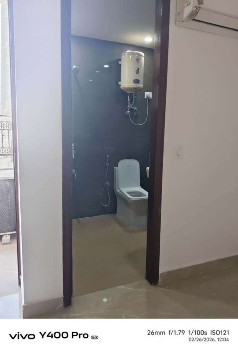 Bathroom, saket 2 Bedroom 850 Sq.Ft. Apartment In Saket Delhi 10108253