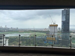 Swimming Pool in 3 BHK Apartment at Lokhandwala Minerva Mahalaxmi, Mahalaxmi – for Rent