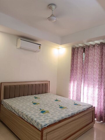 Bedroom in 2 BHK Builder Floor at Uday Arden 45, Sector 45 – for Rent