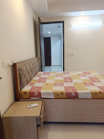 Bedroom in 2 BHK Builder Floor at Uday Arden 45, Sector 45 – for Rent